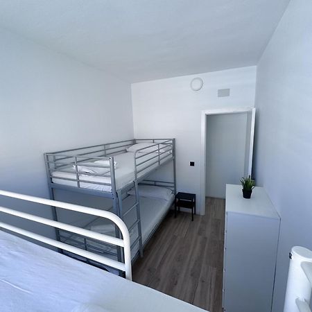 Muede Hostel Torremolinos Exterior photo